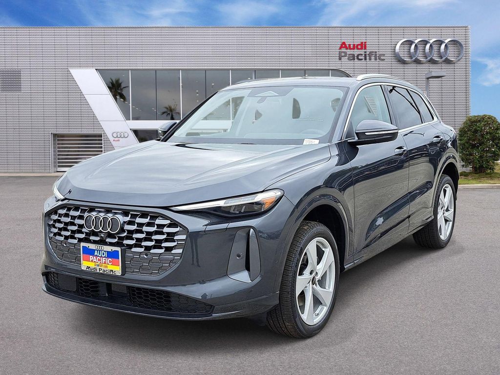 New 2026 Audi Q5 Premium Plus TFSI quattro S tronic