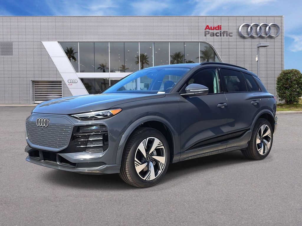 New 2025 Audi Q6 e-tron Premium quattro