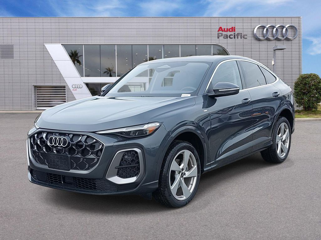 New 2025 Audi Q5 Premium Plus TFSI quattro S tronic