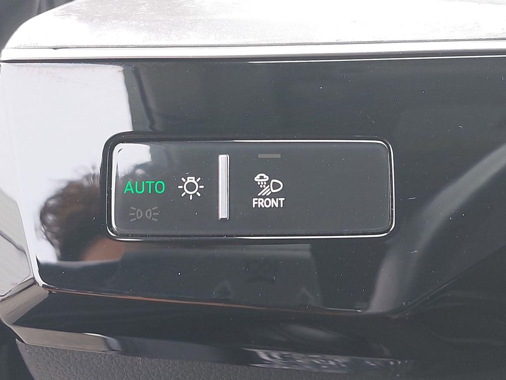 صورة مصغرة 29 لـ 2024 AUDI Q8 E-TRON PRESTIGE