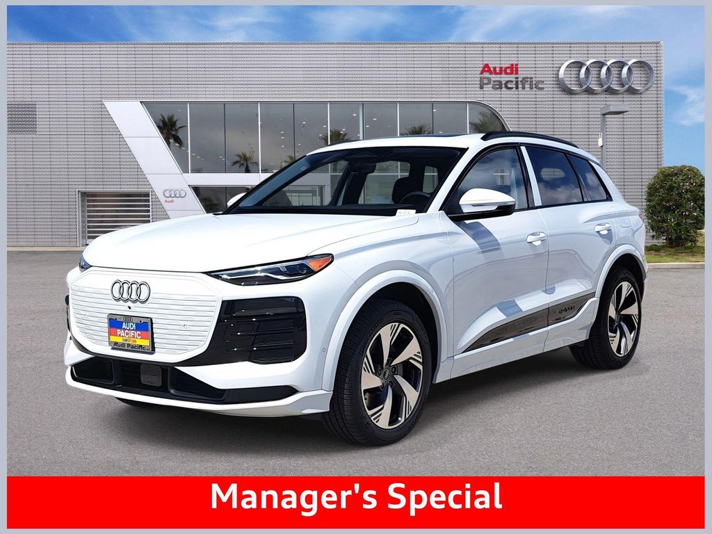 New 2025 Audi Q6 e-tron Premium quattro