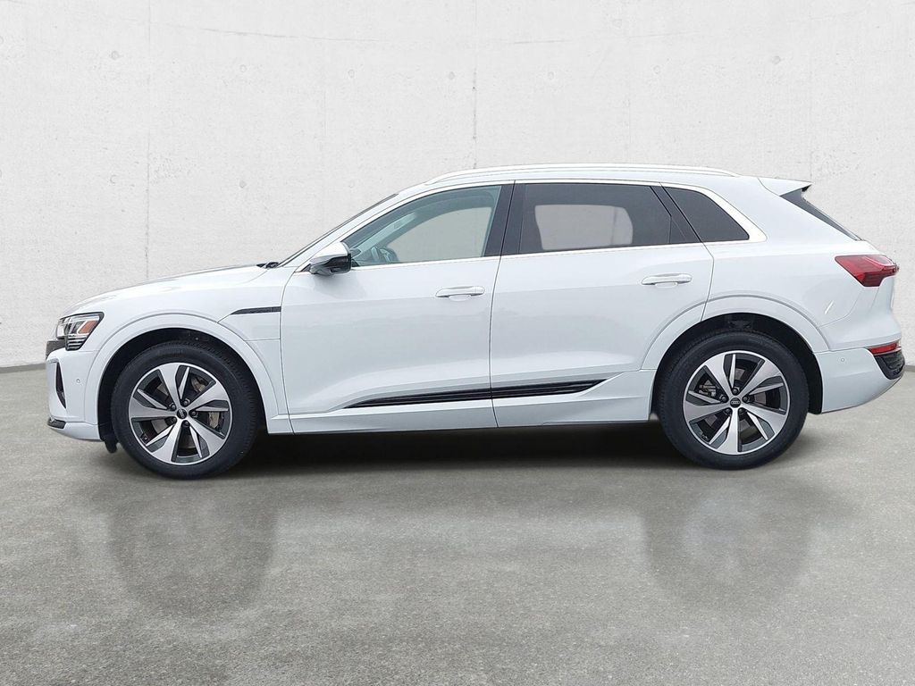 2024 AUDI Q8 E-TRON PREMIUM PLUS — фото 7