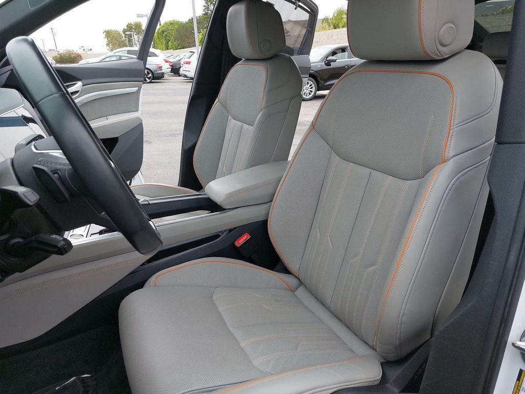 2024 AUDI Q8 E-TRON PRESTIGE 缩略图 15