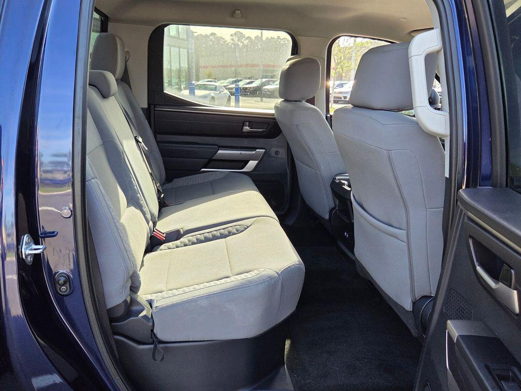 صورة مصغرة 16 لـ 2023 Toyota TUNDRA SR5