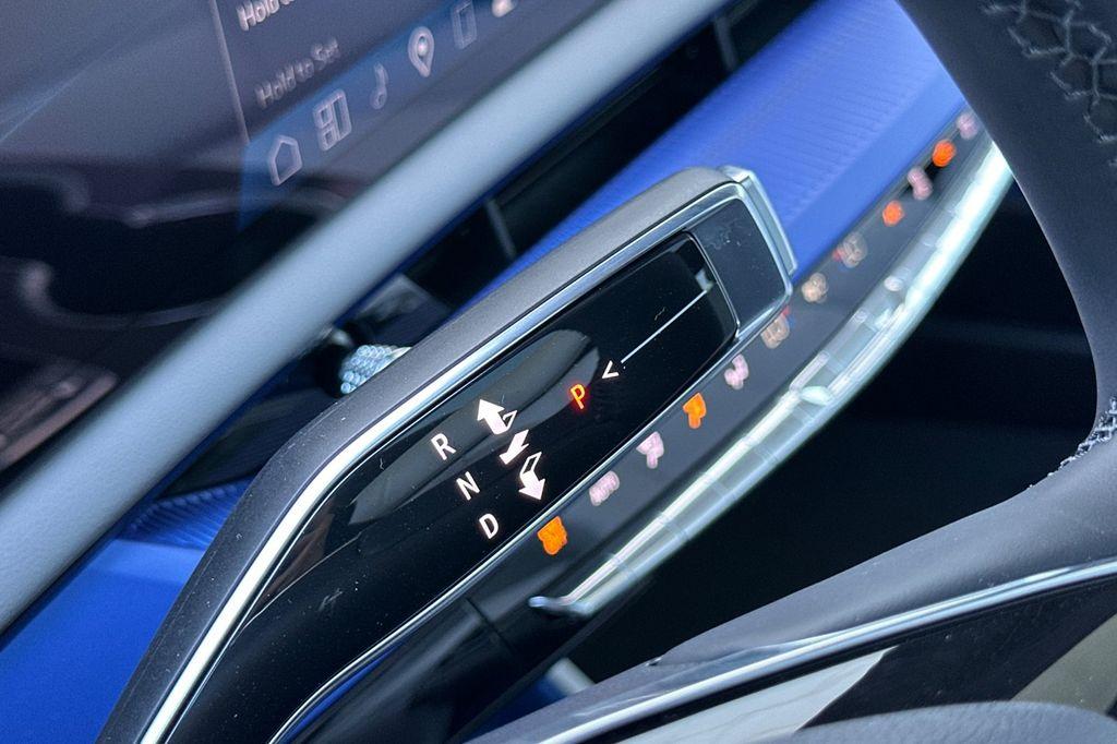 صورة مصغرة 24 لـ 2027 Cadillac OPTIQ LUXURY