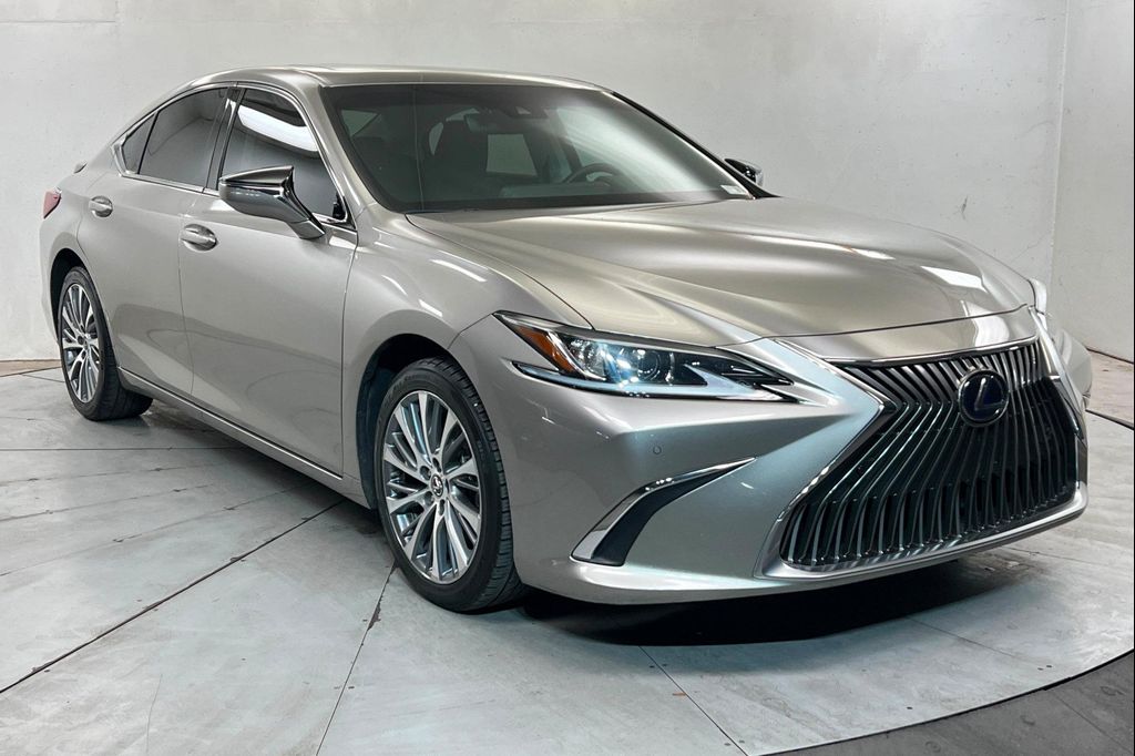 2021 Lexus ES 300H BASE 照片 8
