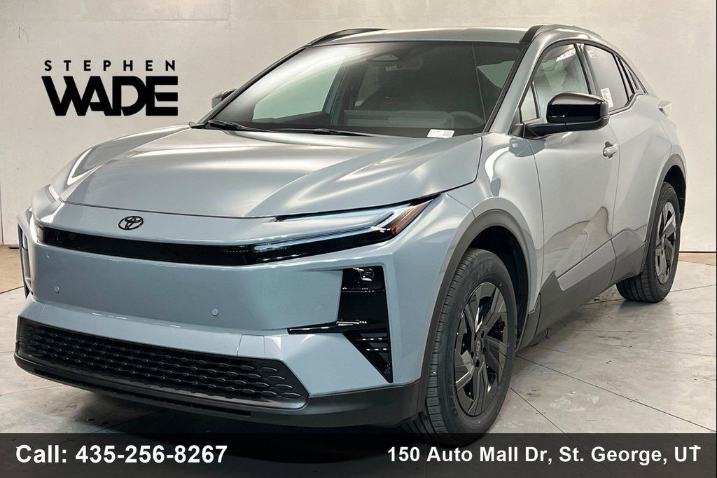 New 2026 Toyota C-HR SE