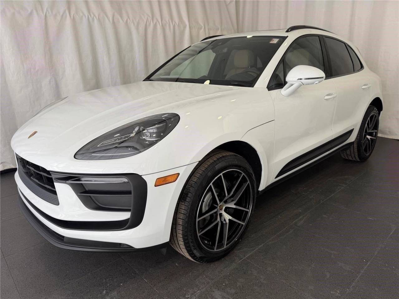 2026 Porsche MACAN 照片 1