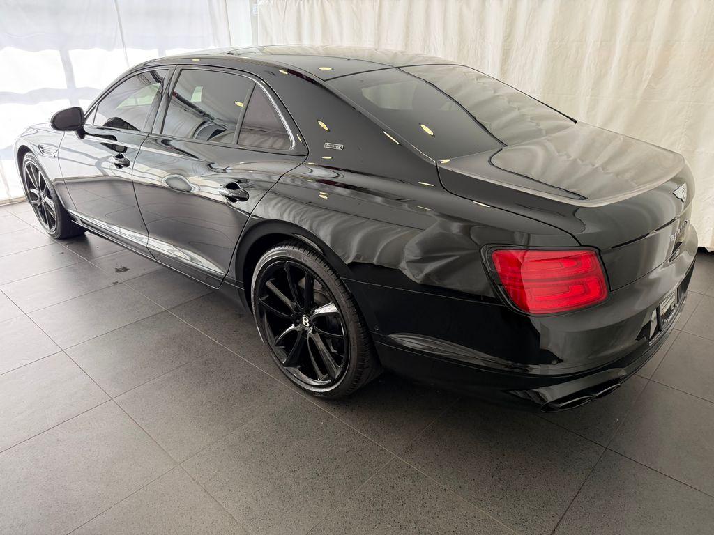 صورة 3 لـ 2024 Bentley FLYING SPUR