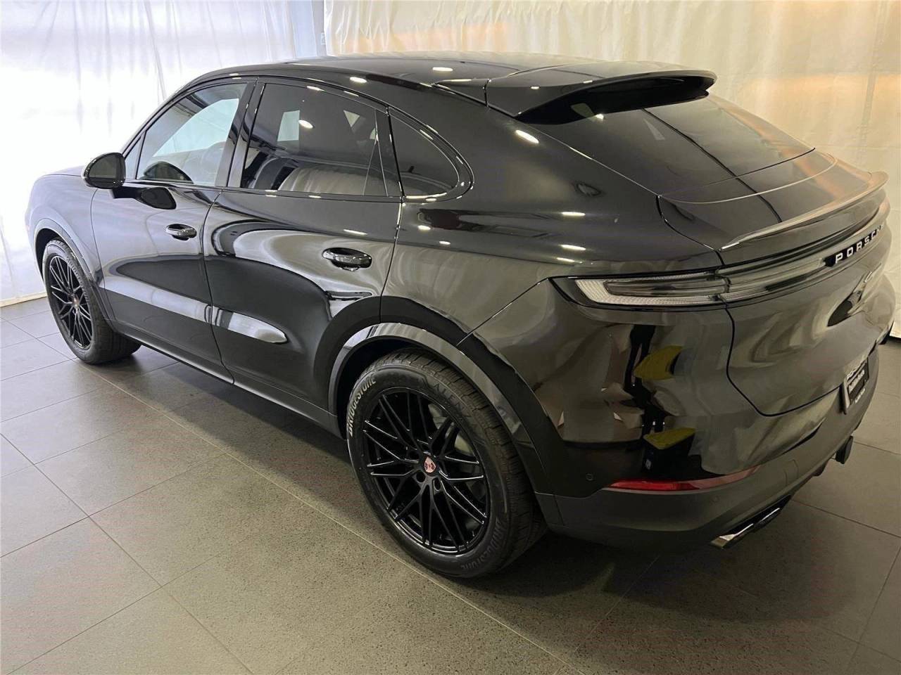 PORSCHE CAYENNE - 3