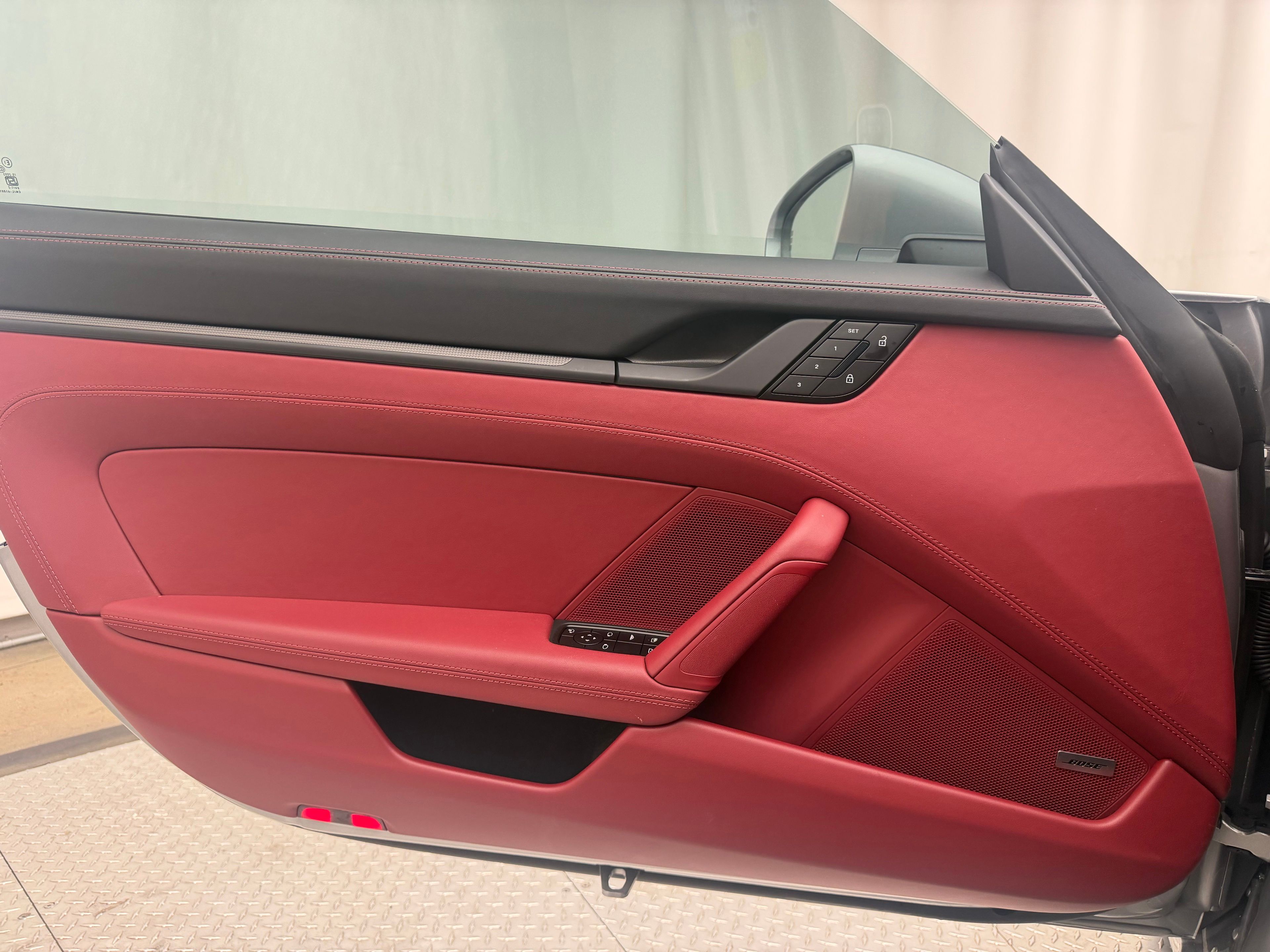 2026 Porsche 911 CARRERA GTS — миниатюра 32