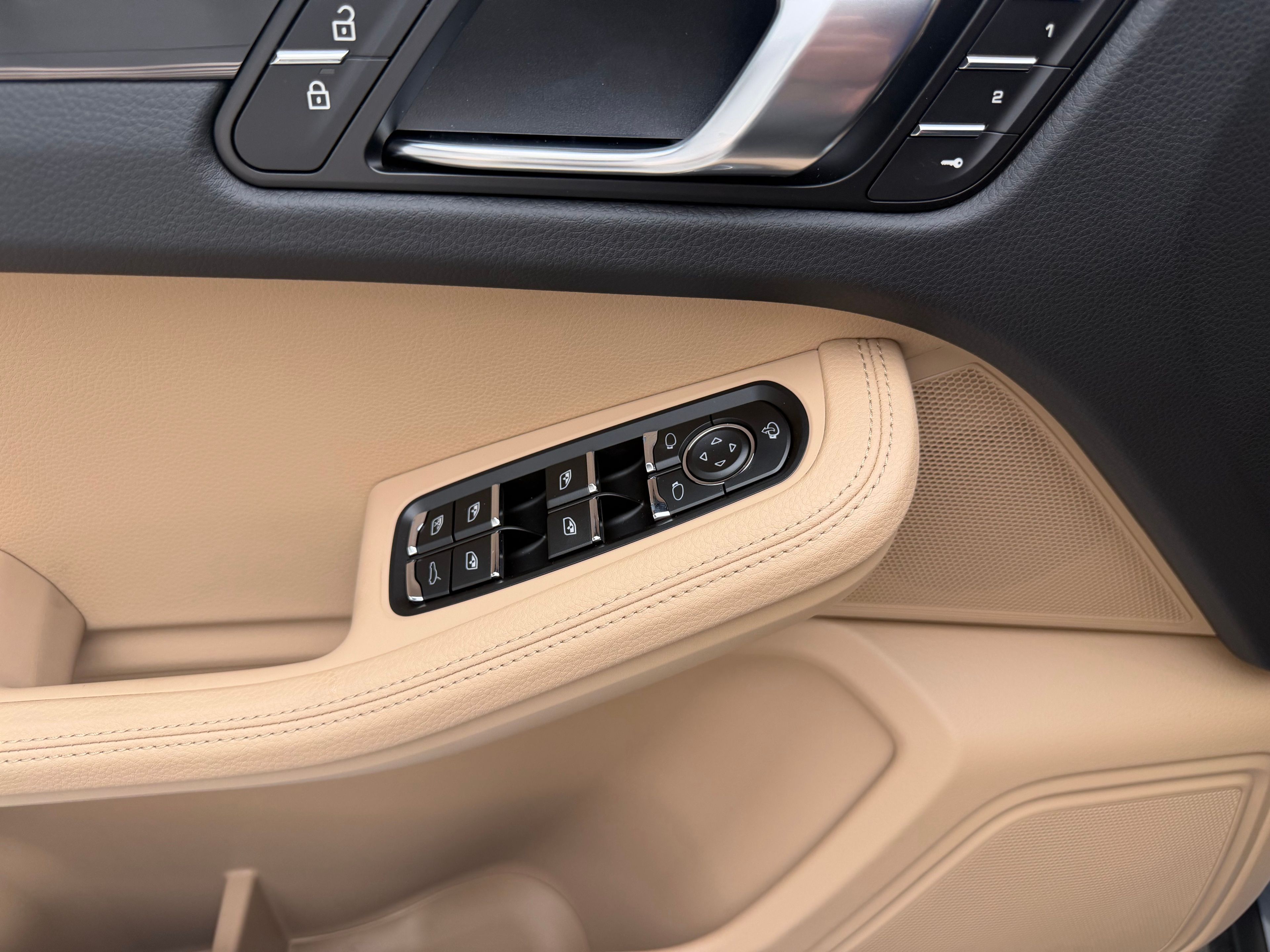 صورة مصغرة 37 لـ 2026 Porsche MACAN
