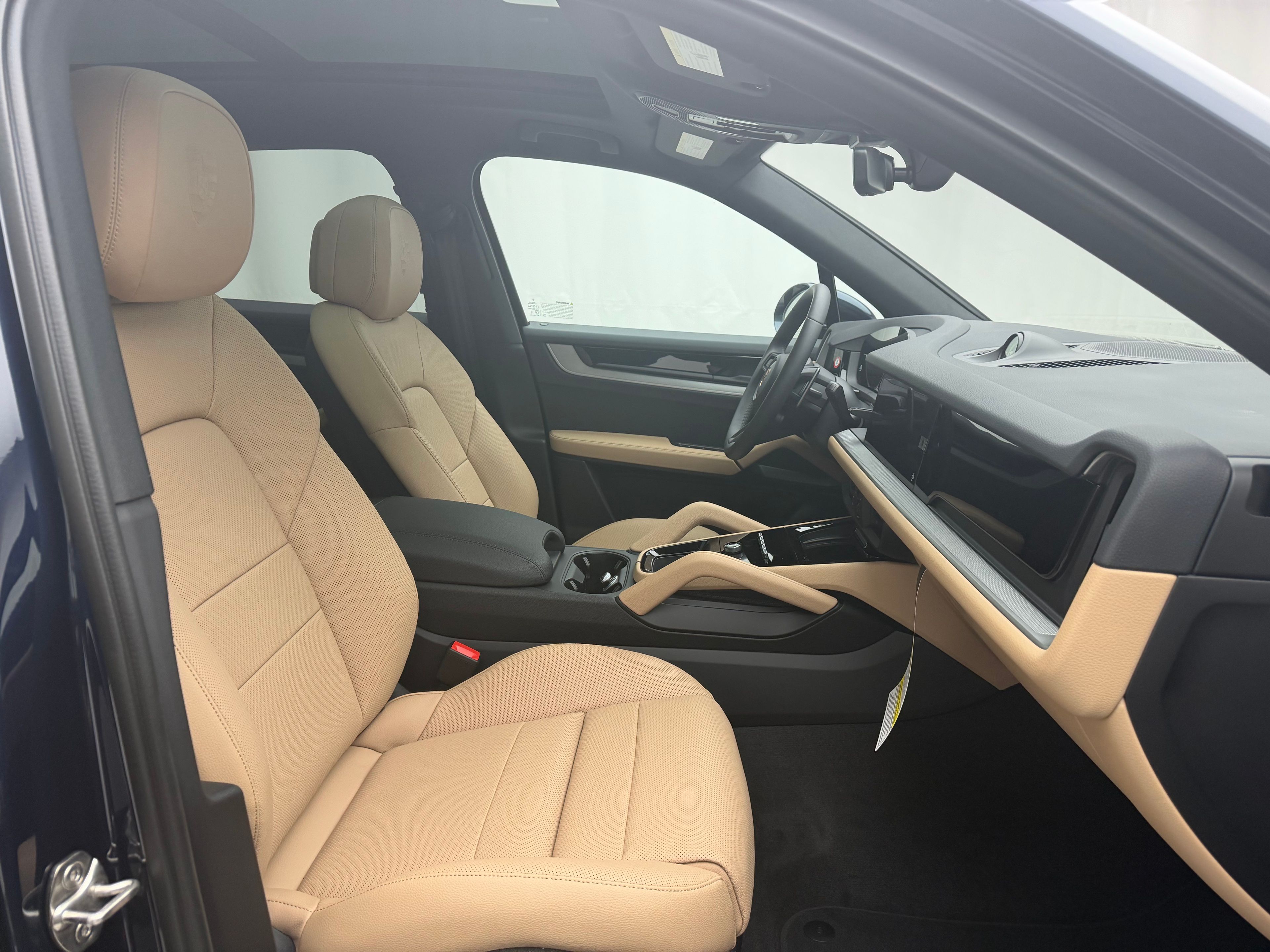2026 Porsche CAYENNE AWD — миниатюра 26