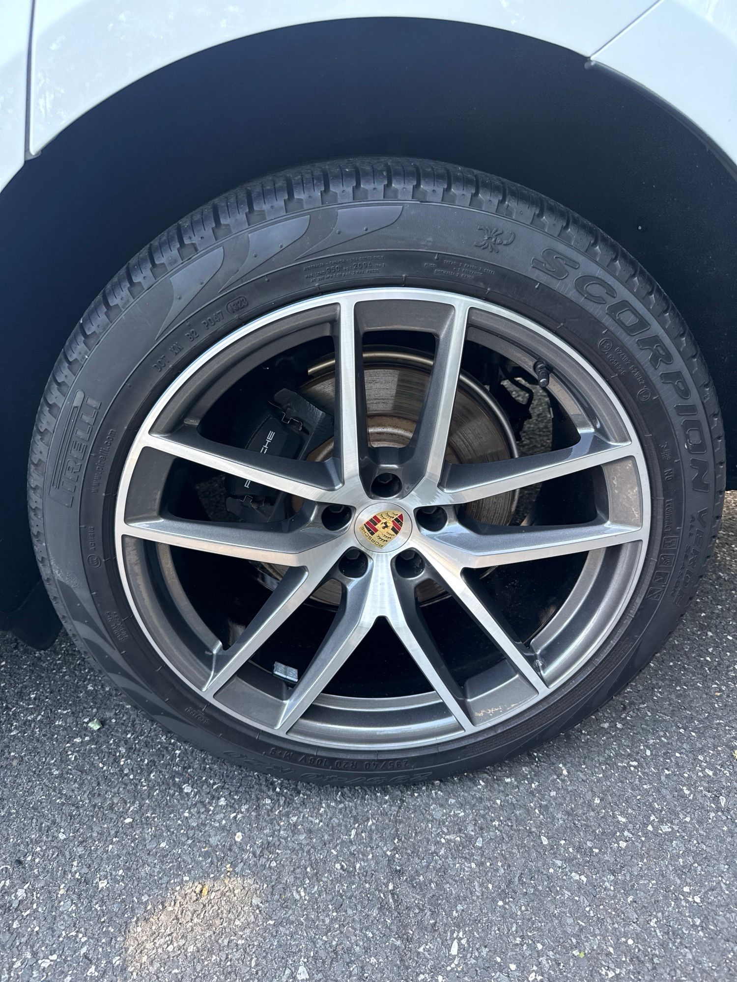 صورة 4 لـ 2023 Porsche MACAN