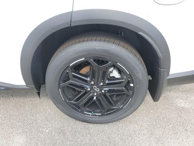 2027 Infiniti QX60 SPT 照片 9