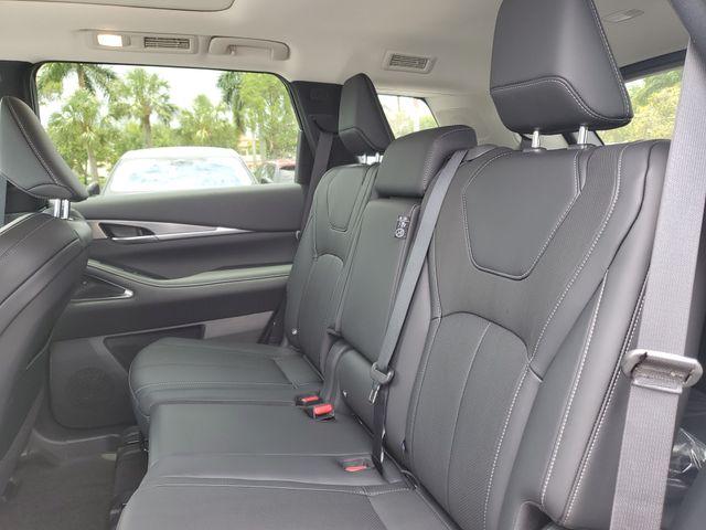 صورة مصغرة 13 لـ 2027 Infiniti QX60 LUXE