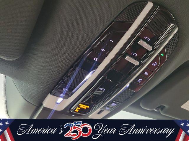 صورة مصغرة 33 لـ 2022 Porsche PANAMERA PLATINUM EDITION