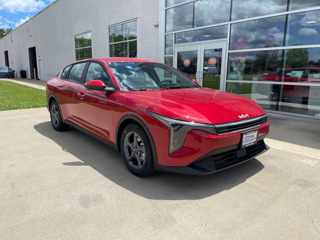 New 2026 Kia K4 LXS