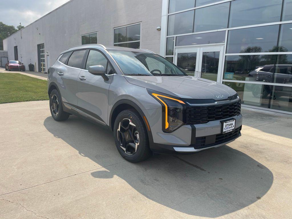 New 2027 Kia Sportage Hybrid EX