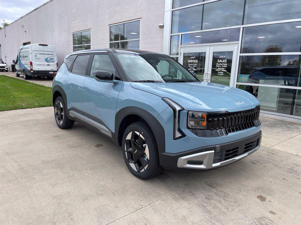 New 2027 Kia Seltos S