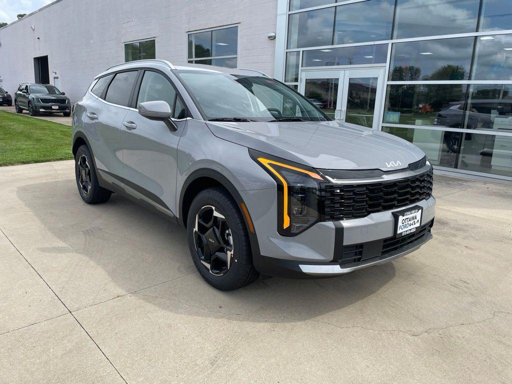 New 2027 Kia Sportage Hybrid EX