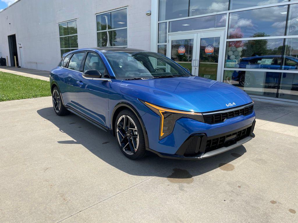 New 2026 Kia K4 GT-Line