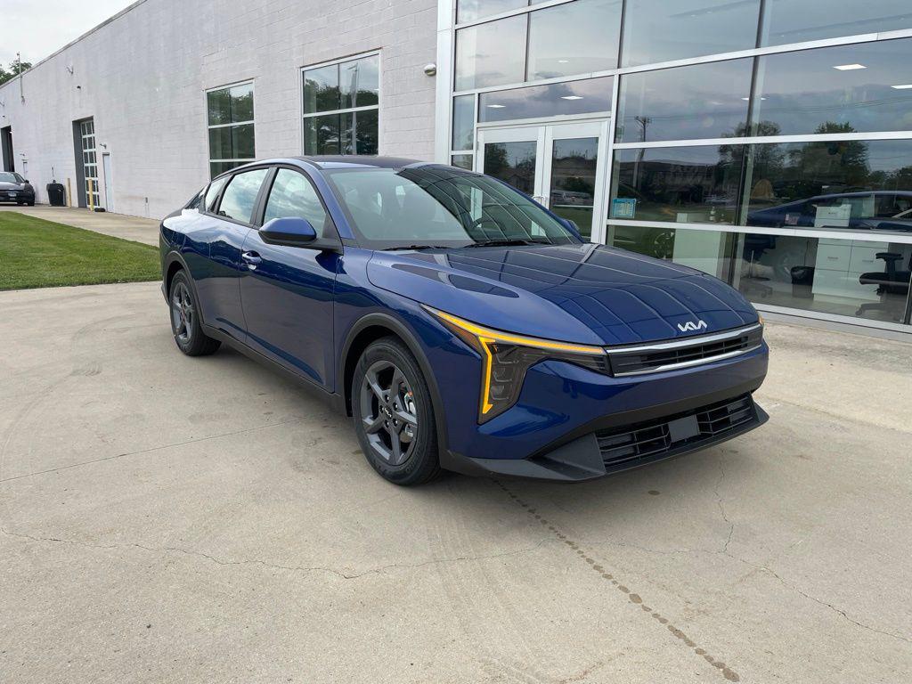 New 2026 Kia K4 LXS