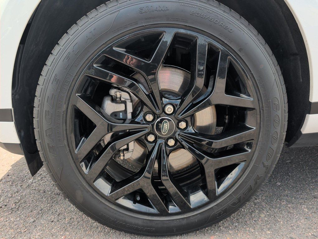 صورة 10 لـ 2023 LAND Rover RANGE ROVER EVOQUE SE