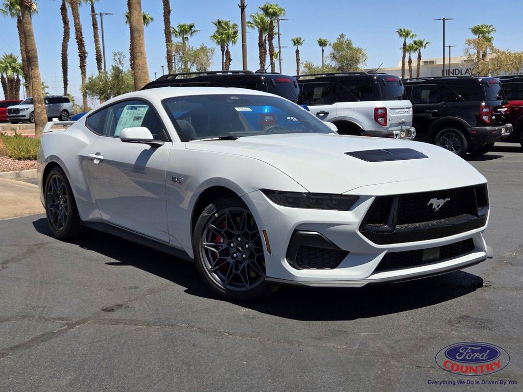 صورة 1 لـ 2026 FORD MUSTANG GT