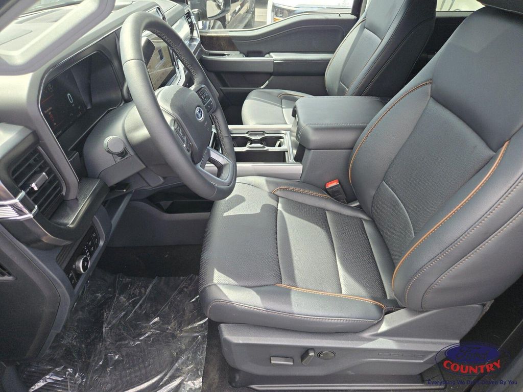 2026 FORD F-250 LARIAT 照片 6