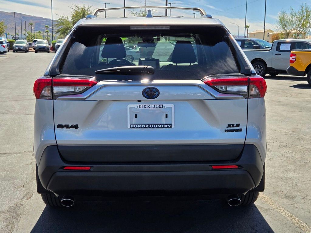 2024 Toyota RAV4 HYBRID XLE PREMIUM — миниатюра 5
