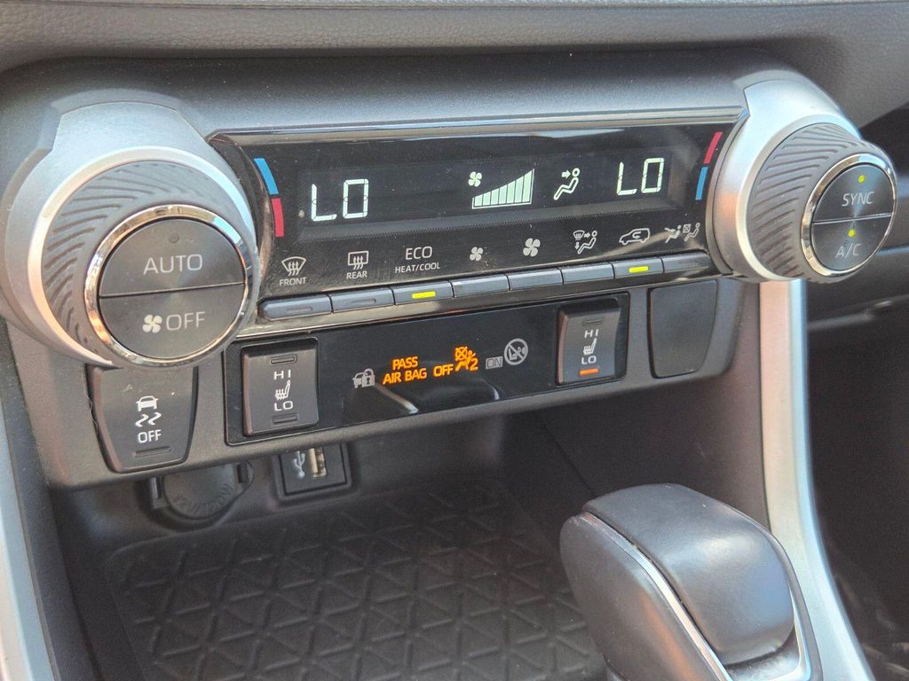 2024 Toyota RAV4 HYBRID XLE PREMIUM — миниатюра 23