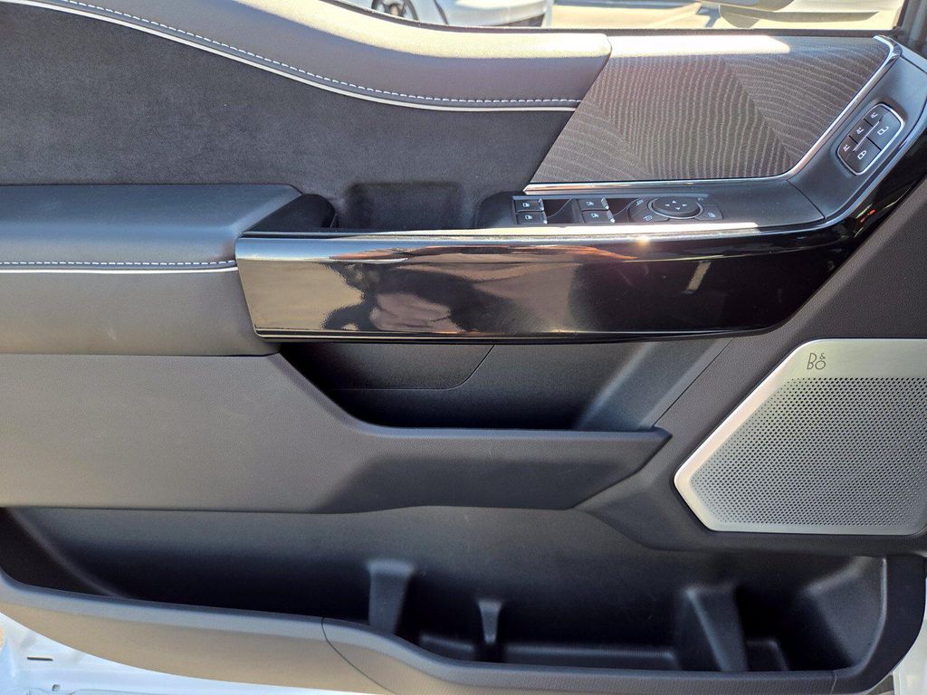 2023 FORD F-150 LIGHTNING PLATINUM 缩略图 18