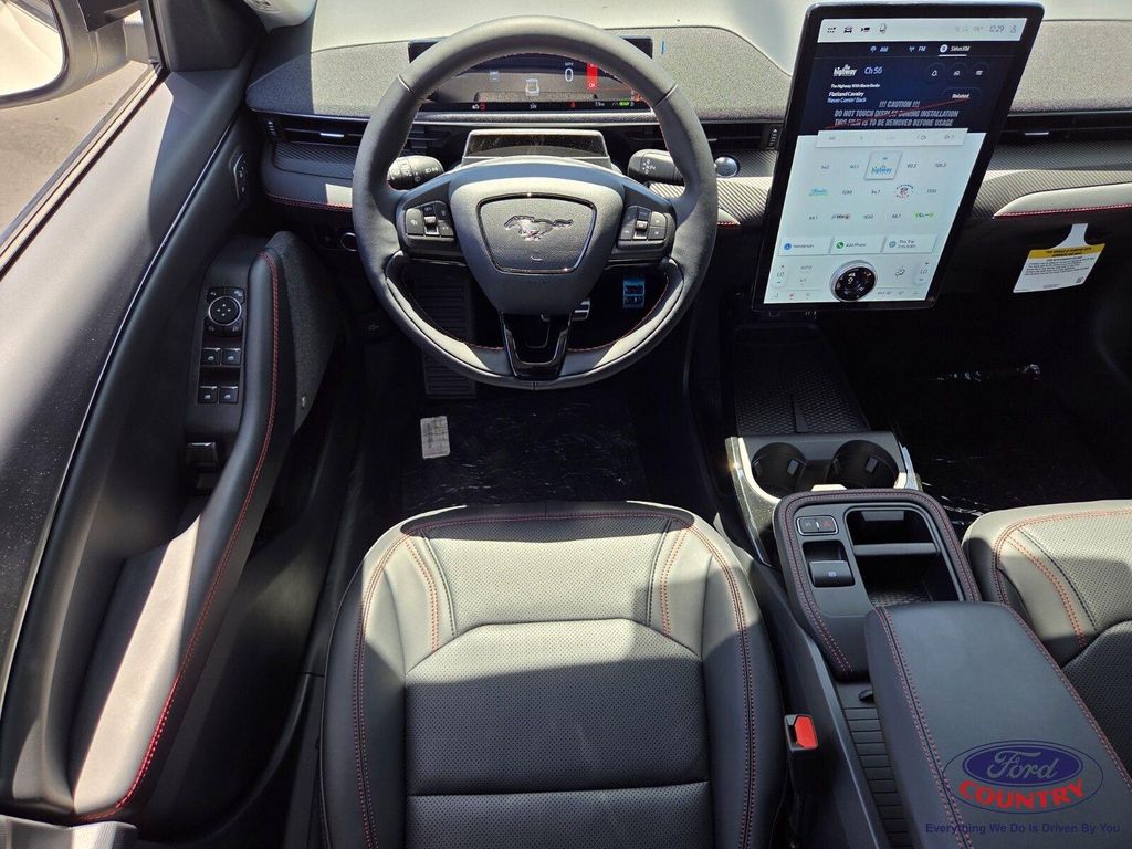 2026 FORD MUSTANG MACH-E PREMIUM — фото 8