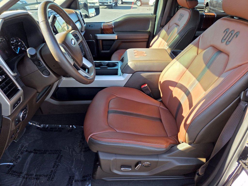 2022 FORD F-350 KING RANCH photo 10