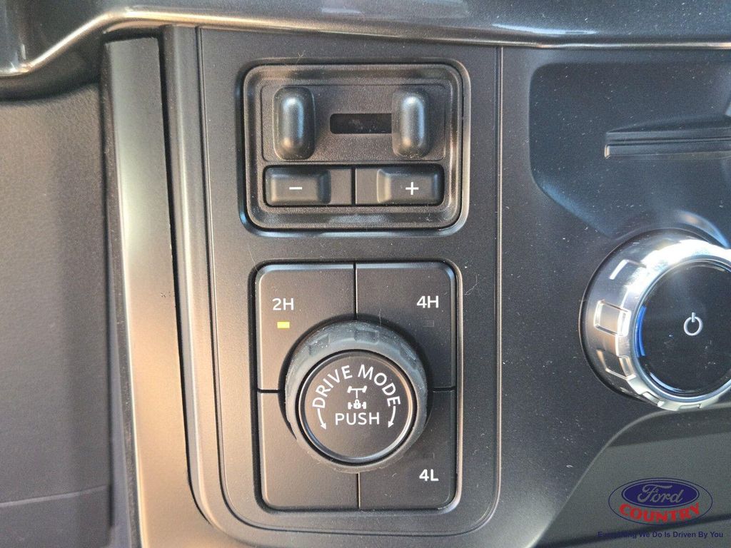 صورة مصغرة 14 لـ 2026 FORD F-150 STX