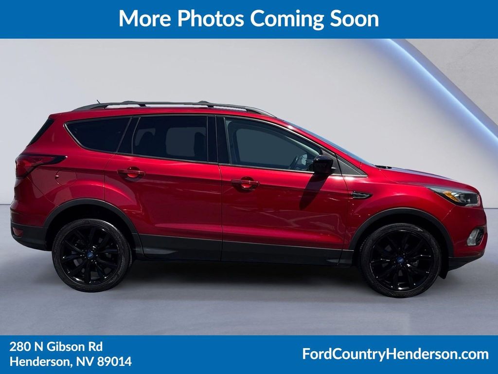 Certified 2019 Ford Escape SE
