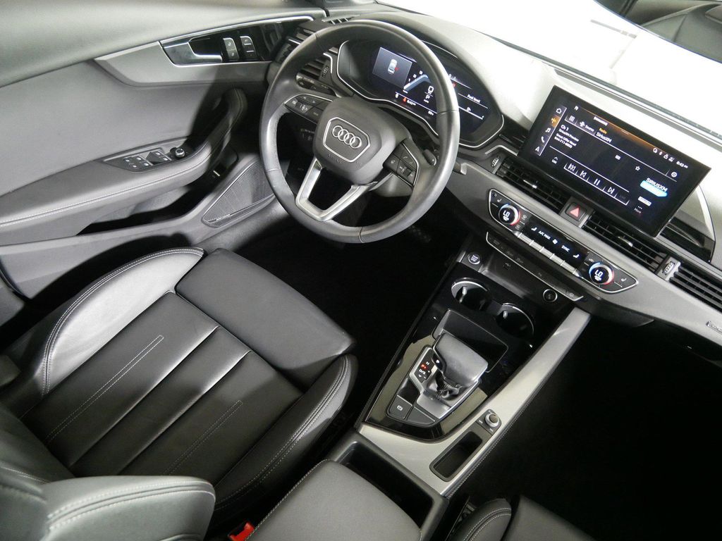صورة 9 لـ 2023 AUDI A4 45 S LINE PREMIUM PLUS