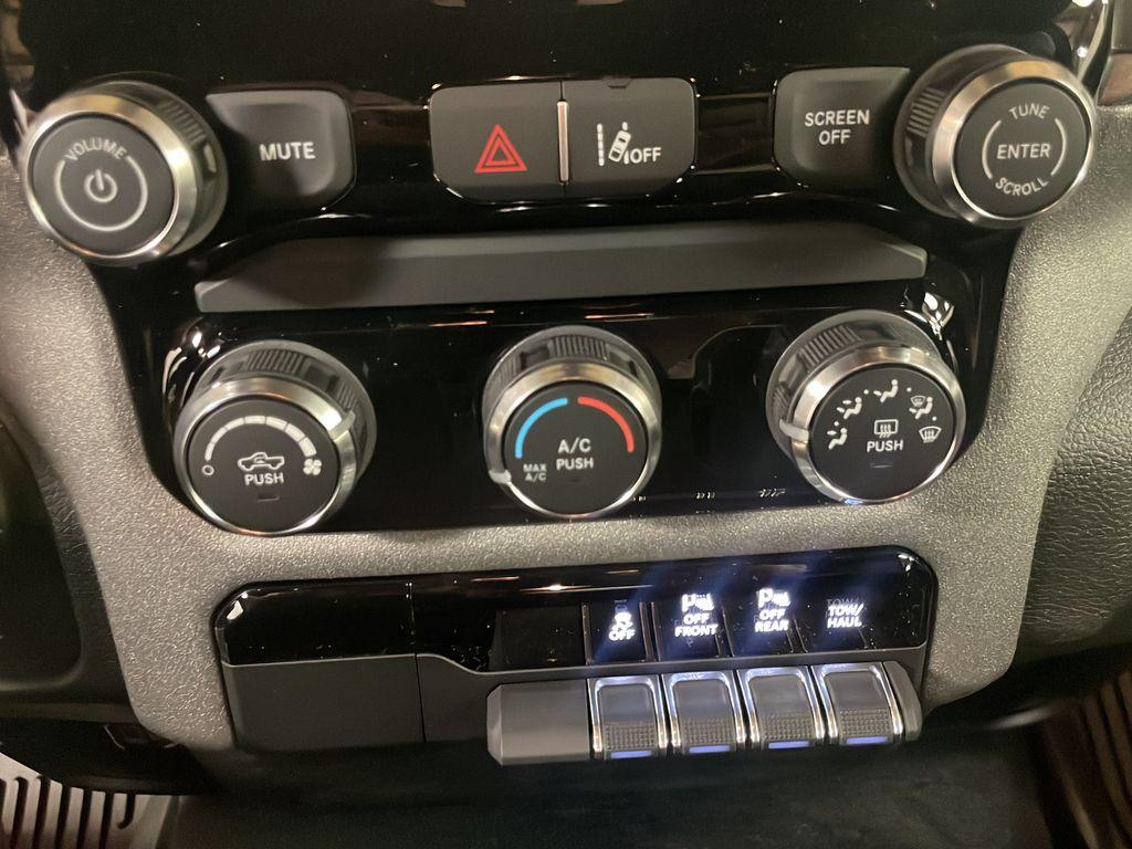 صورة مصغرة 19 لـ 2026 RAM 1500 TRADESMAN