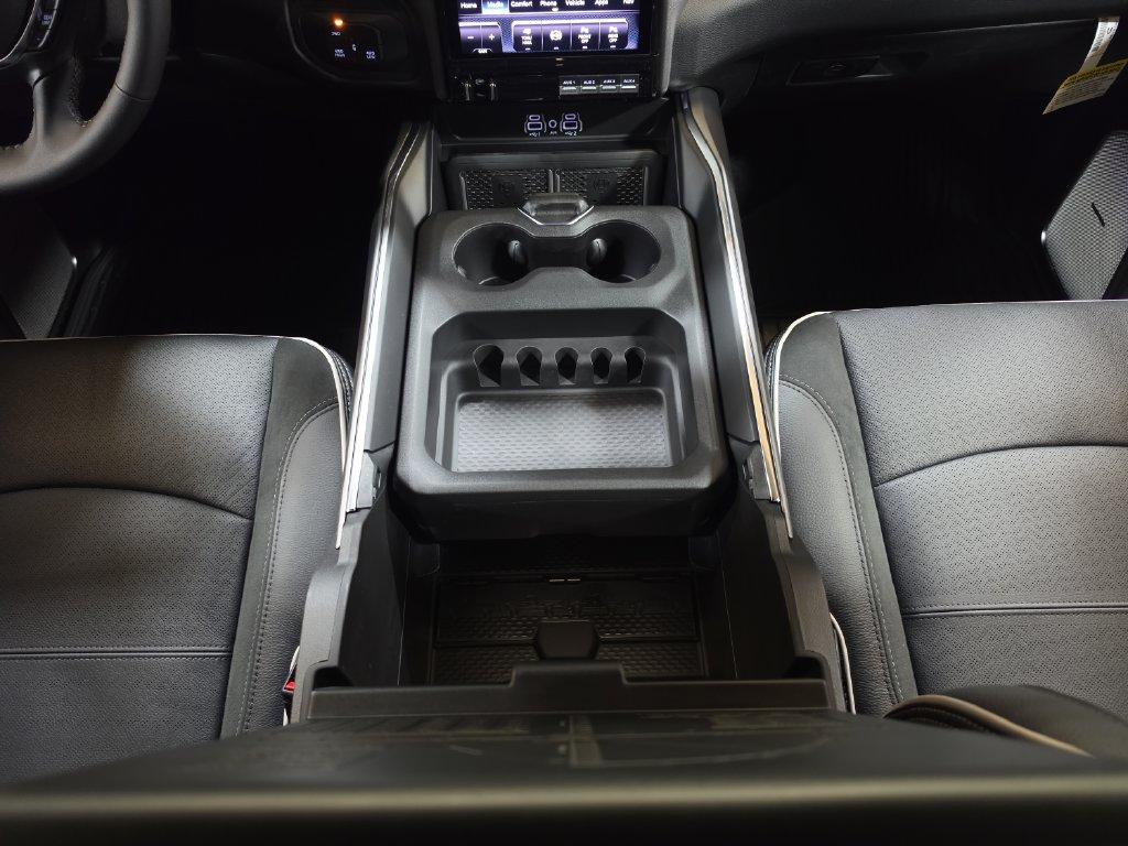 2027 RAM 2500 LARAMIE 缩略图 19