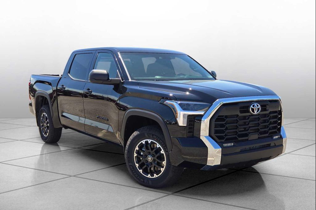 TOYOTA TUNDRA - 2
