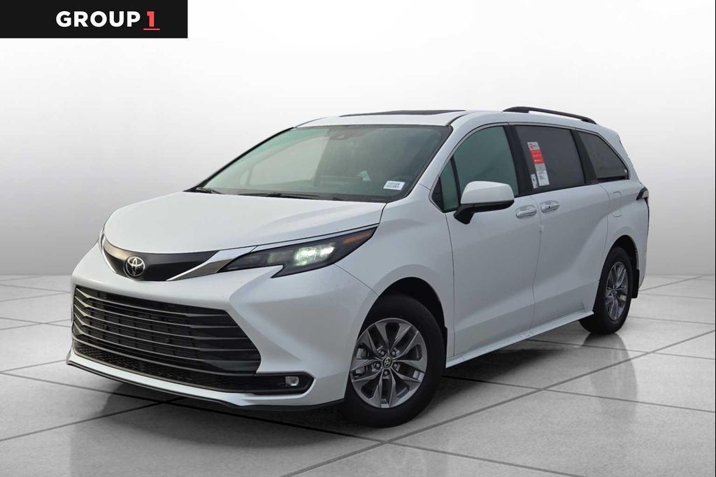 New 2026 Toyota Sienna XLE