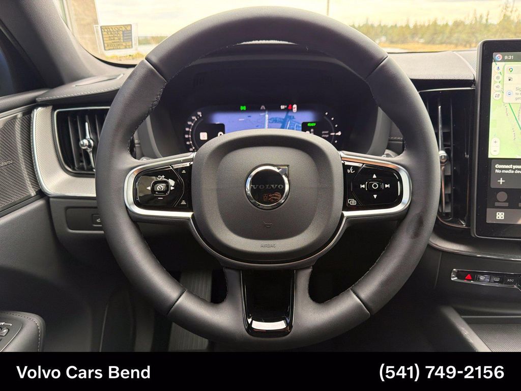 2026 Volvo XC60 PLUG-IN HYBRID BLACK EDITION ULTRA, T8 AWD EL — миниатюра 12