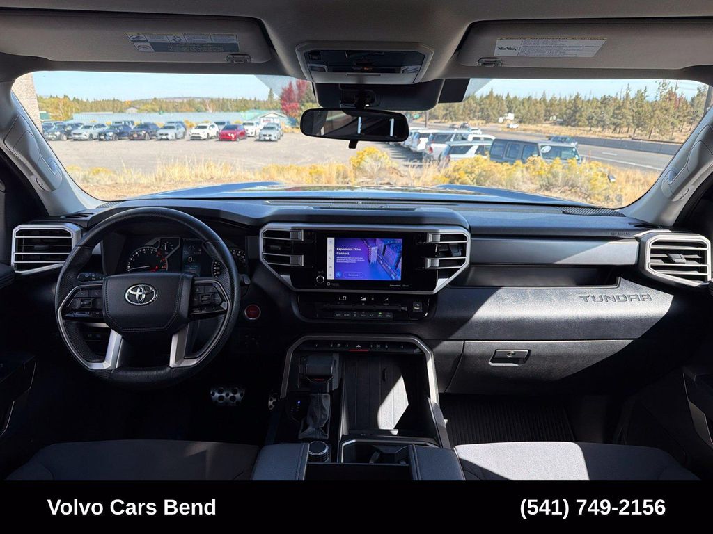 صورة مصغرة 10 لـ 2023 Toyota TUNDRA SR5