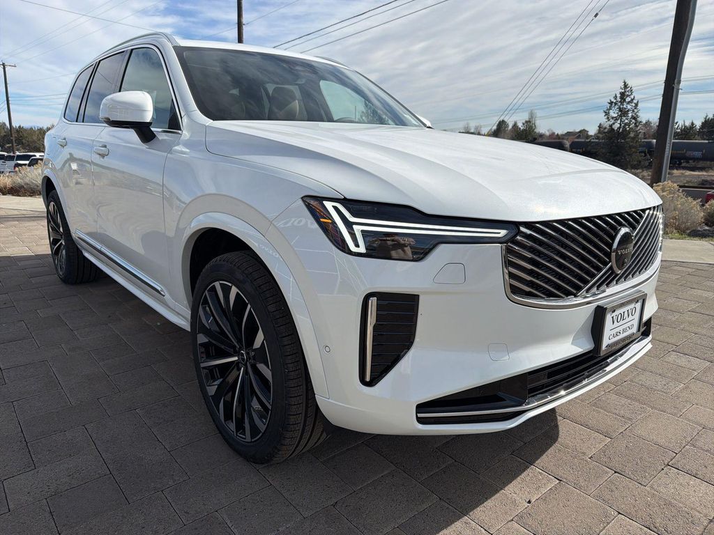 2026 Volvo XC90 PLUS, B6 AWD GAS (MILD HYBRID), GASOLINE, BRI — фото 2