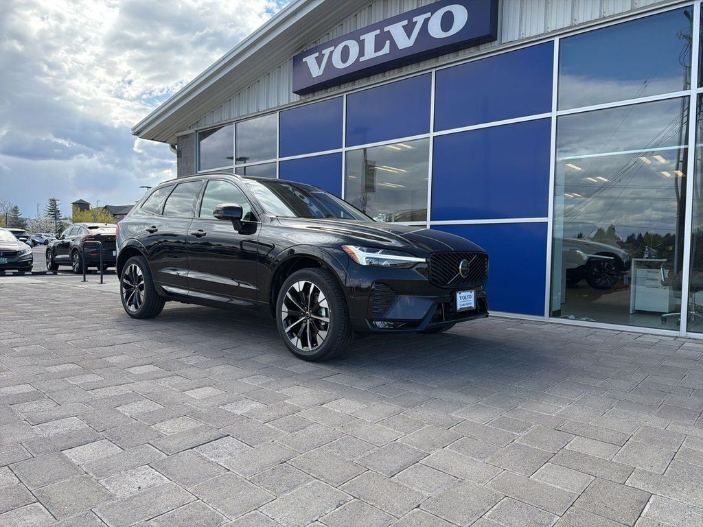 New 2026 Volvo XC60 B5 Plus
