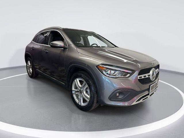 MERCEDES-BENZ GLA - 5