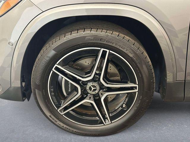 MERCEDES-BENZ GLA - 8