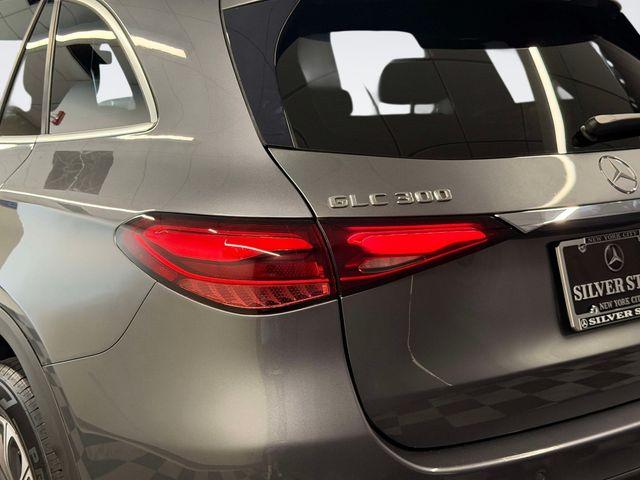 صورة 10 لـ 2023 Mercedes-BENZ GLC