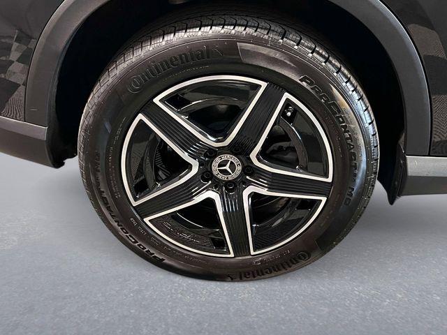 MERCEDES-BENZ GLC - 7